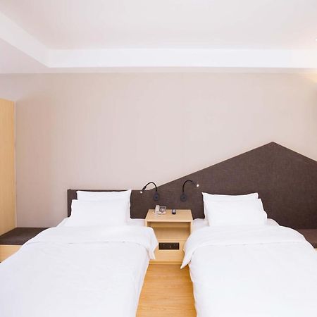 Ibis Styles Jingdezhen Cidu Avenue Hotel Bagian luar foto